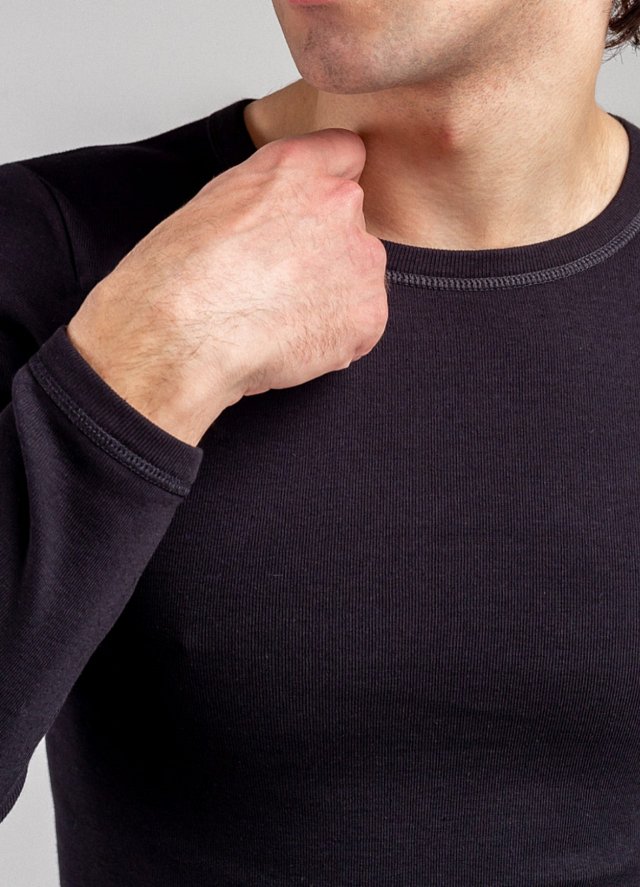 Футболка Комацо 005 черная - Komatstso_3