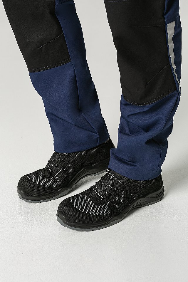 Полуботинки ПРОФЕССИОНАЛ (Кроссовки) (PROFESSIONAL) с композитным подноском и кевларовой стелькой черные (Black) - upload/resize_cache/iblock/8ab/bm8ee1yvls07a7tiz1i76bumjyisgvhr/640_1002_1821712164bebe8964a3cb4f91f48bb72/1