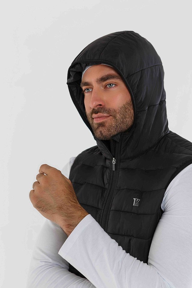 Жилет КОТПРОФИ СТРИТ (KOTPROFI STREET) стеганый с капюшоном черный - upload/resize_cache/iblock/be7/31shg1l9tz3alm4i7m49go5dry8hlr21/640_1002_1821712164bebe8964a3cb4f91f48bb72/10